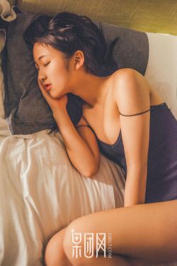 调教白丝女仆